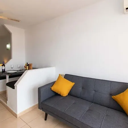 Santa Maria 57 - * 아데제